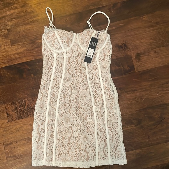 Brand New Fashion Nova White Lace Bodycon Dress - Picture 1 of 5